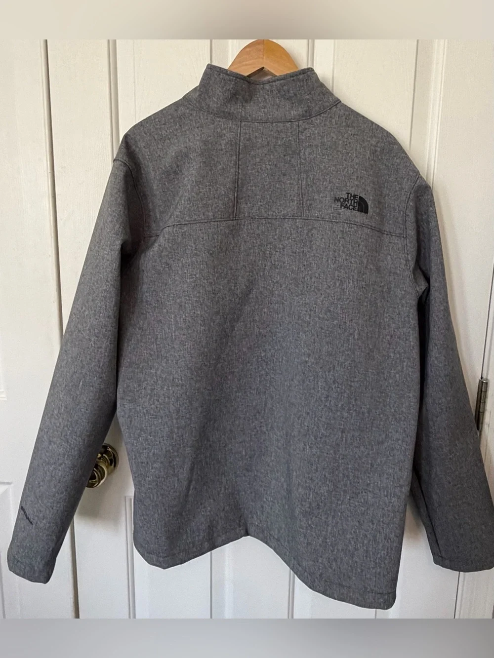 The North Face Men's Gray Lightweight Softshell Jacket
